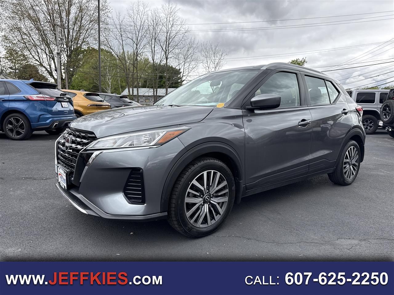 Nissan Kicks SV FWD 2023