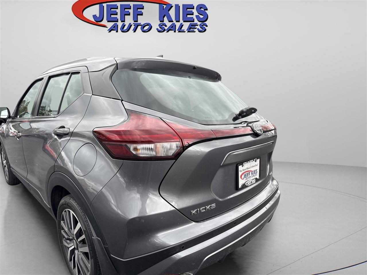 Nissan Kicks SV FWD 2023