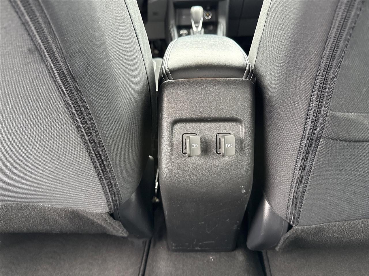 Nissan Kicks SV FWD 2023