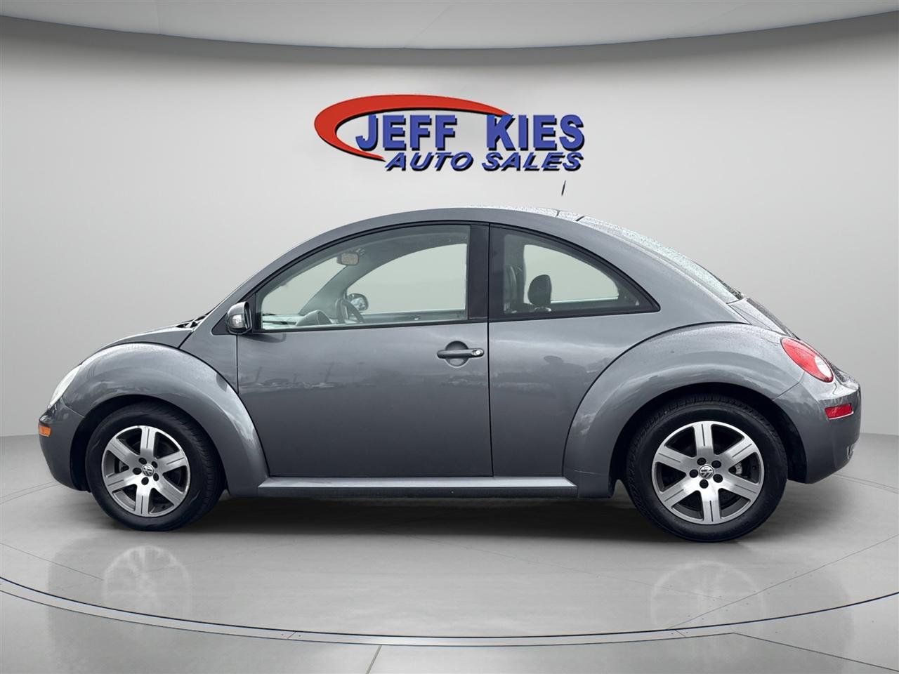 Volkswagen New Beetle Coupe 2dr 2.5L Manual 2006