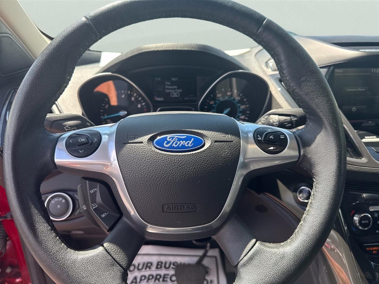 Ford Escape 4WD 4dr Titanium 2015