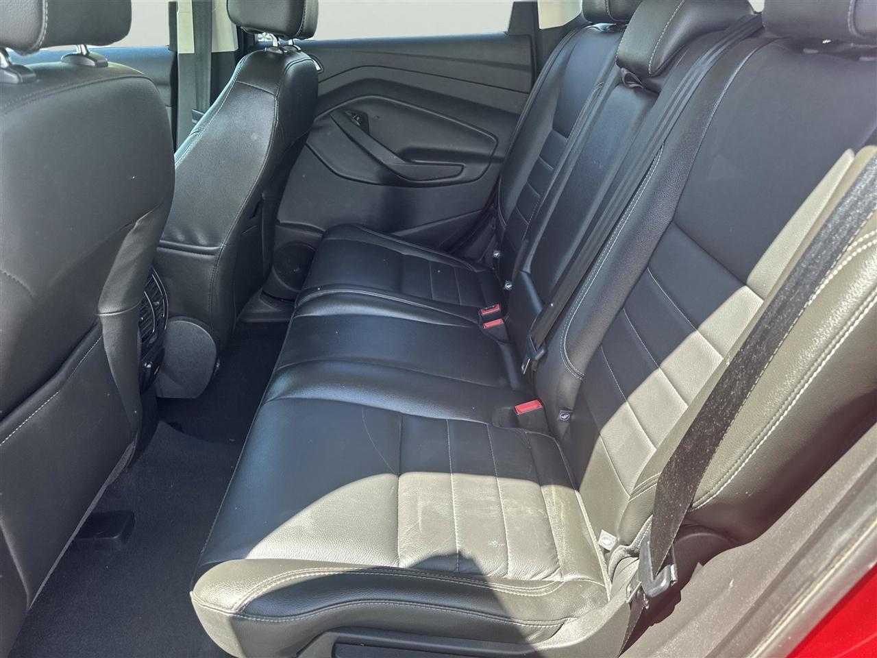 Ford Escape 4WD 4dr Titanium 2015