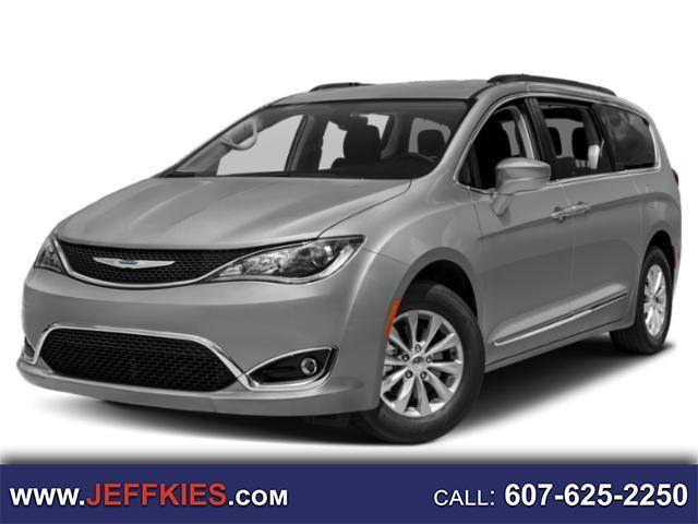 2018 Chrysler Pacifica Touring Plus FWD