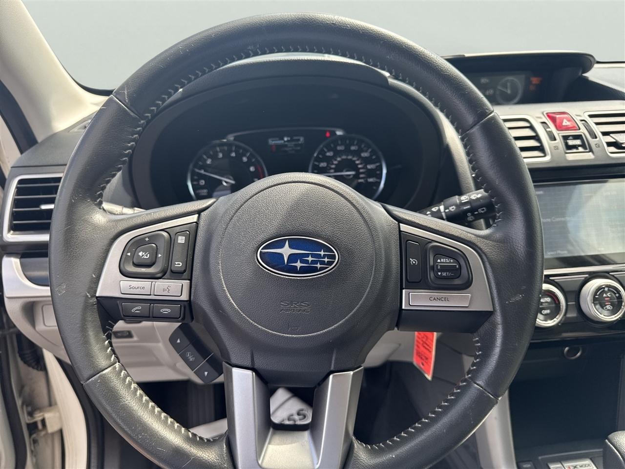 Subaru Forester 2.5i Limited CVT 2017