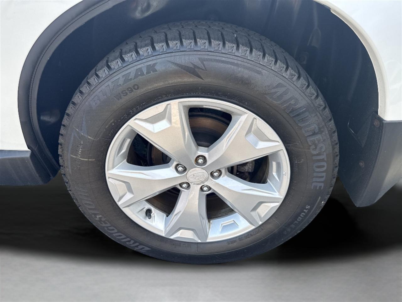 Subaru Forester 4dr CVT 2.5i Premium PZEV 2016