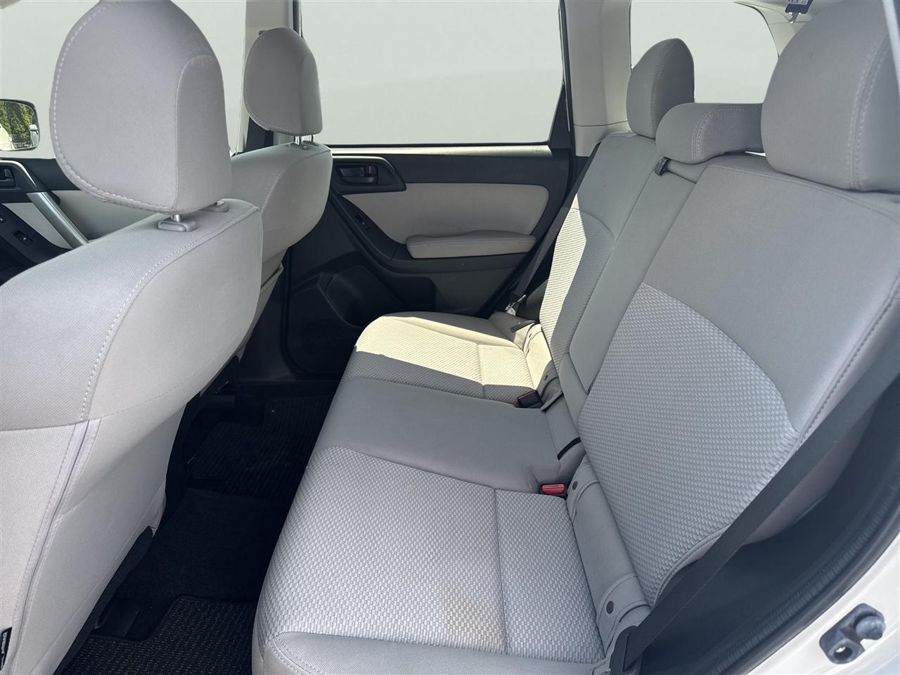 Subaru Forester 4dr CVT 2.5i Premium PZEV 2016