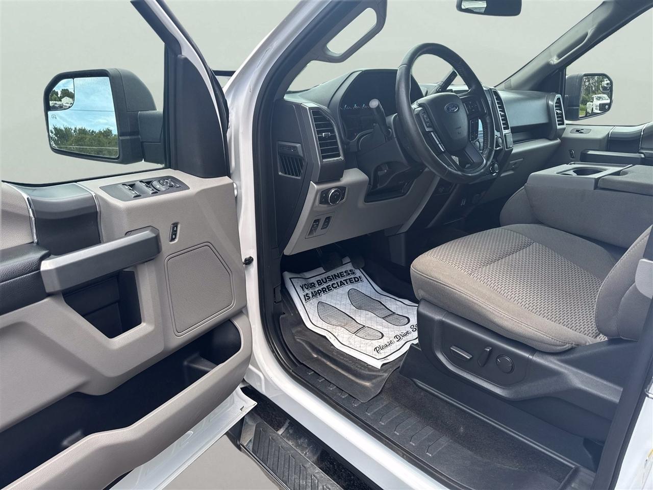Ford F-150 Lariat 4WD SuperCab 6.5' Box 2019