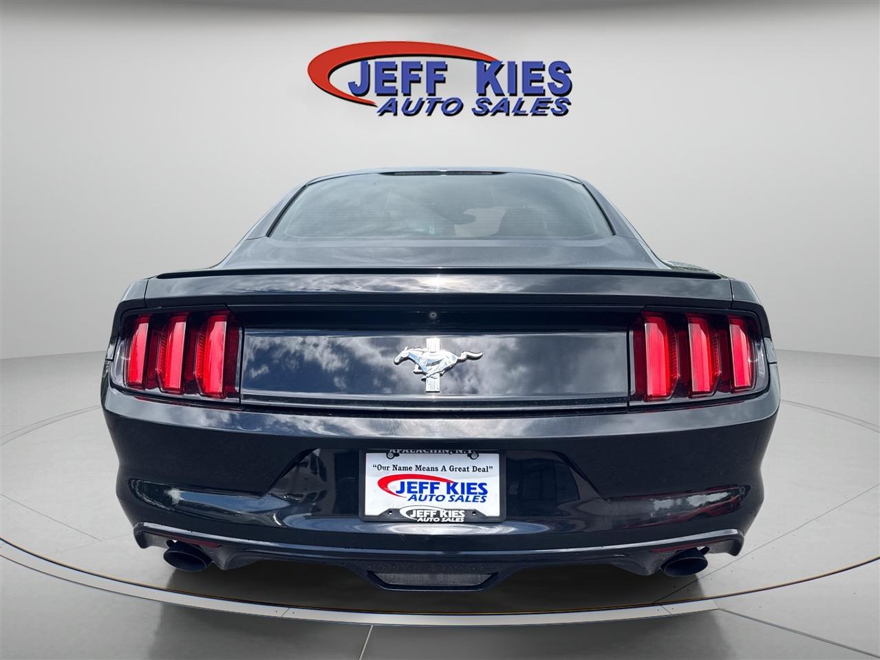 Ford Mustang 2dr Fastback V6 2016