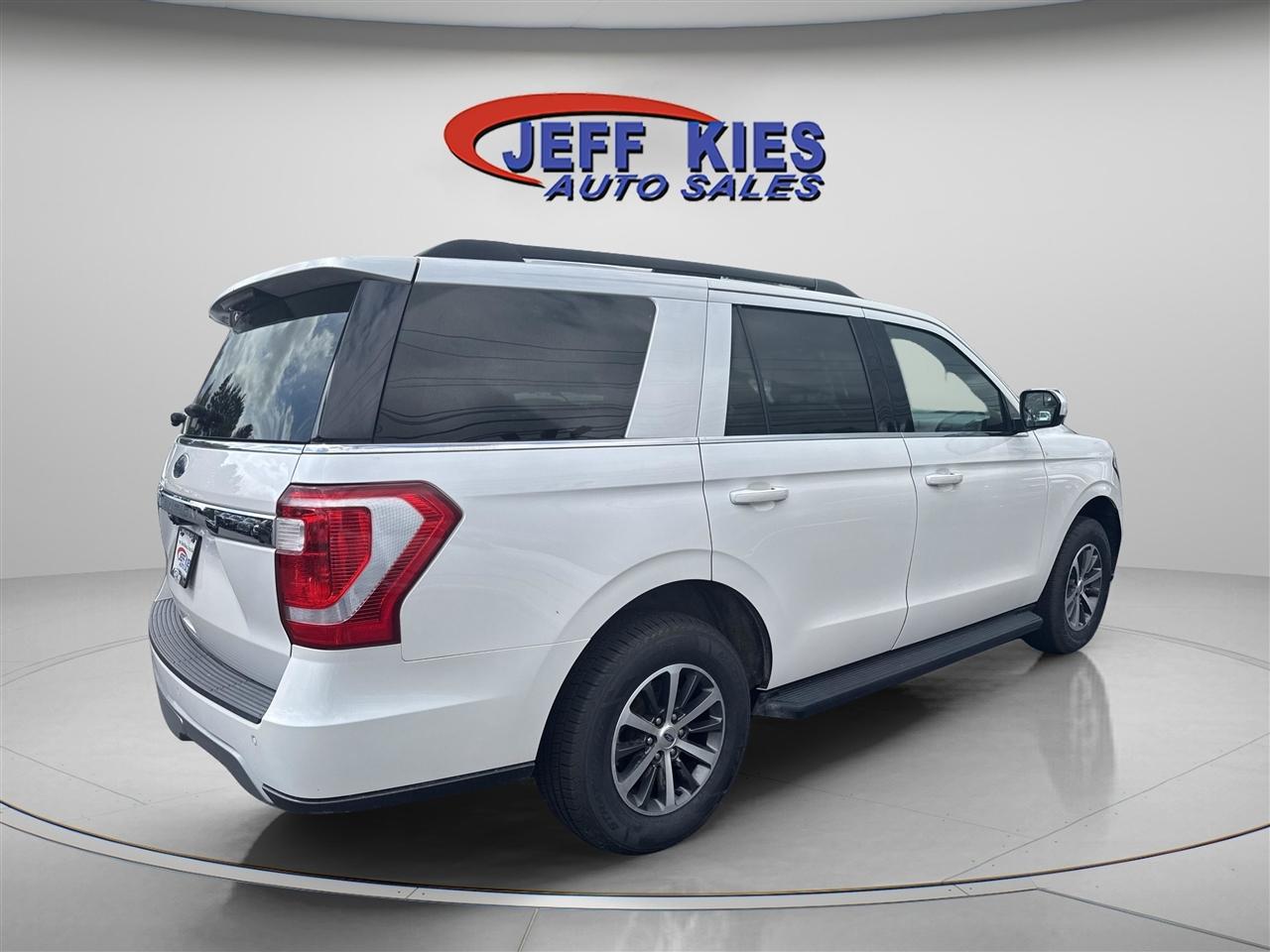 Ford Expedition XLT 4x2 2019