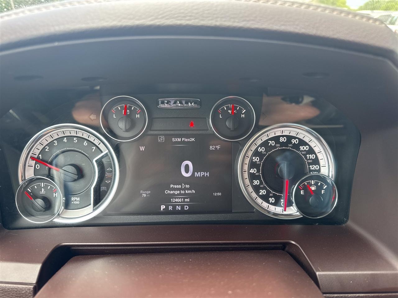 RAM 1500 4WD Quad Cab 140.5" Laramie 2013