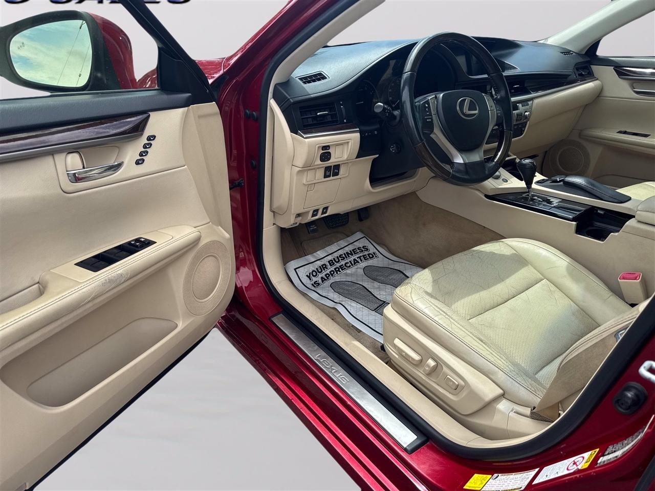 Lexus ES 350 4dr Sdn 2015