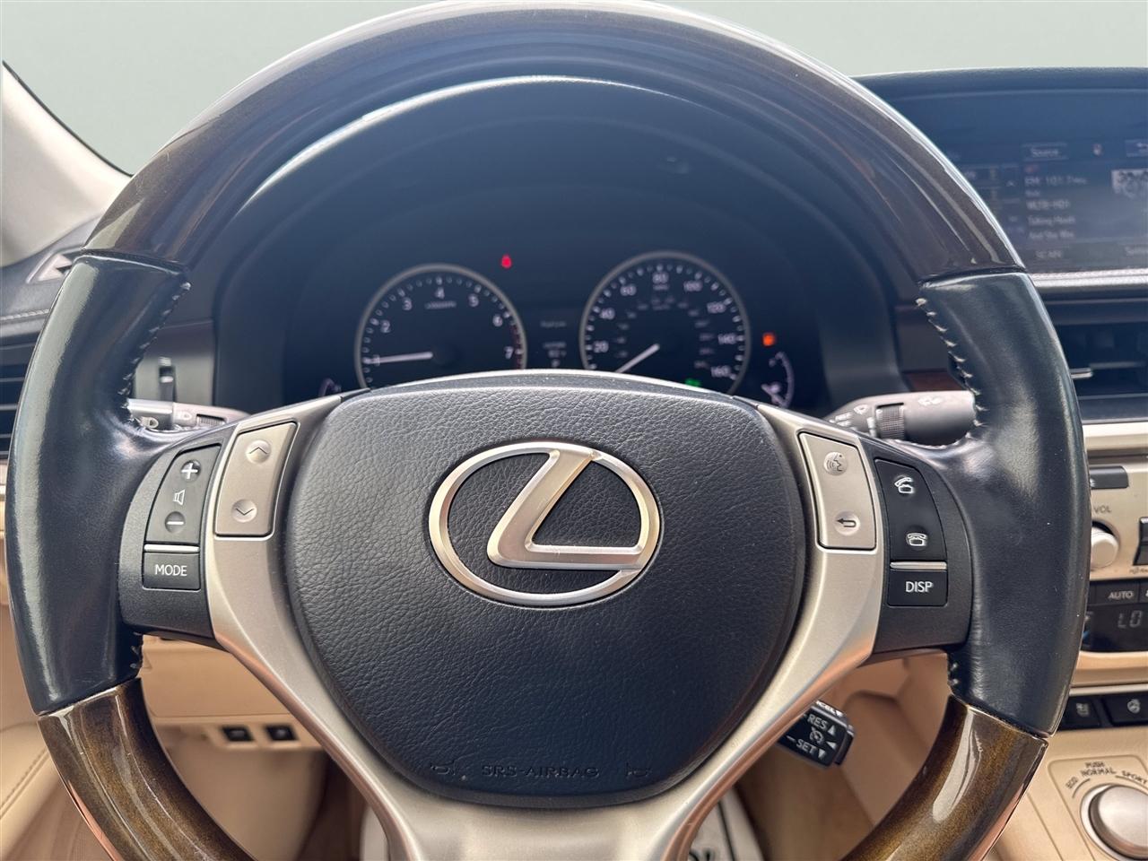 Lexus ES 350 4dr Sdn 2015