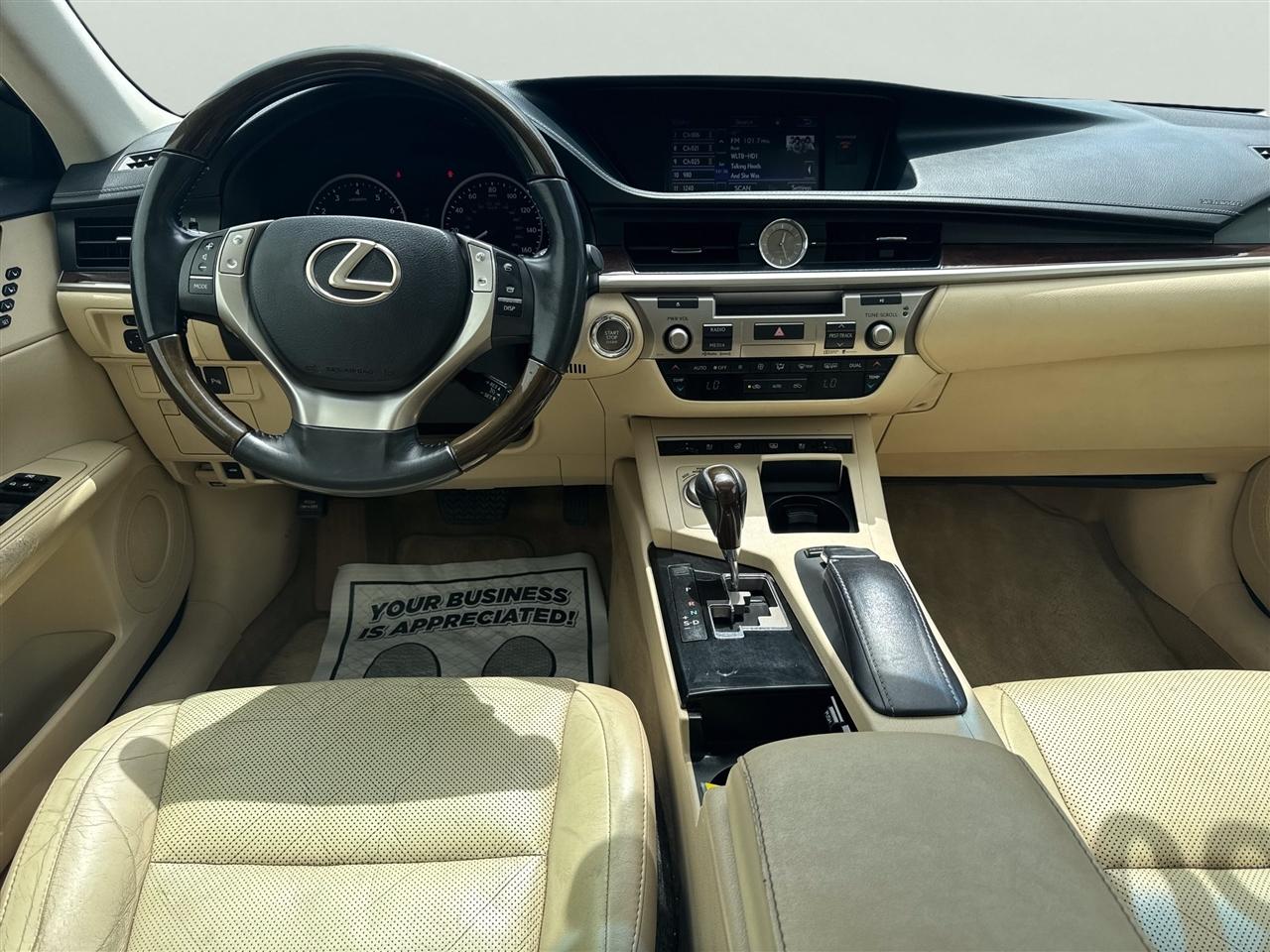 Lexus ES 350 4dr Sdn 2015