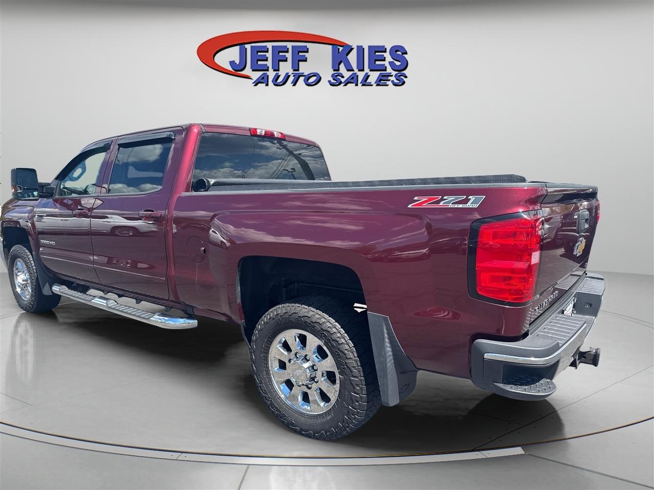 Chevrolet Silverado 3500HD 4WD Crew Cab 153.7" LT 2017