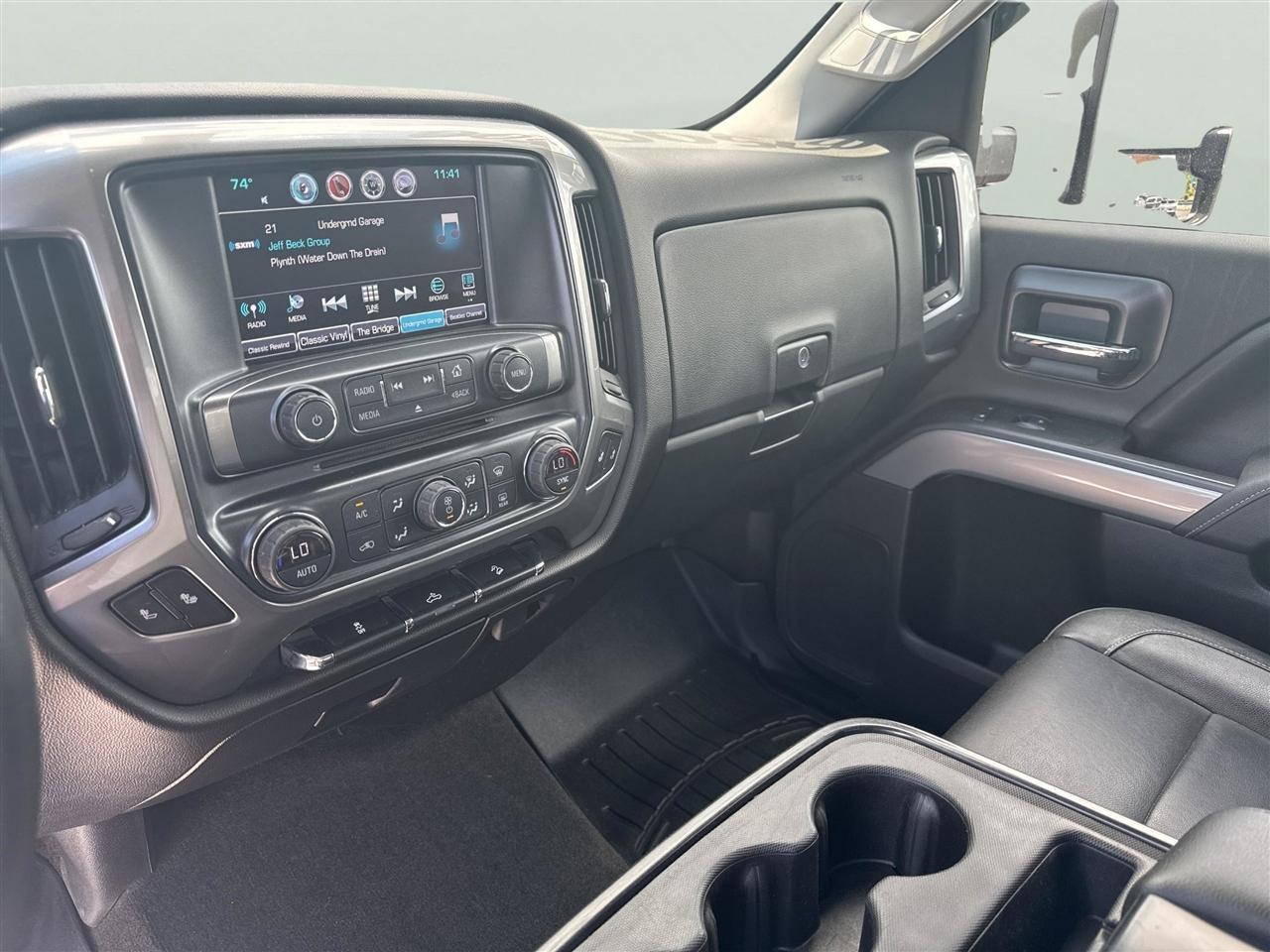 Chevrolet Silverado 3500HD 4WD Crew Cab 153.7" LT 2017
