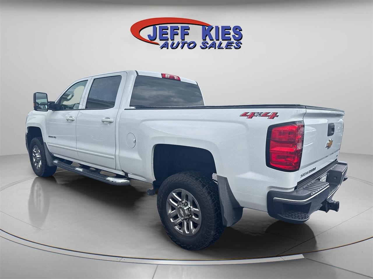 Chevrolet Silverado 2500HD 4WD Crew Cab 153.7" LT 2018