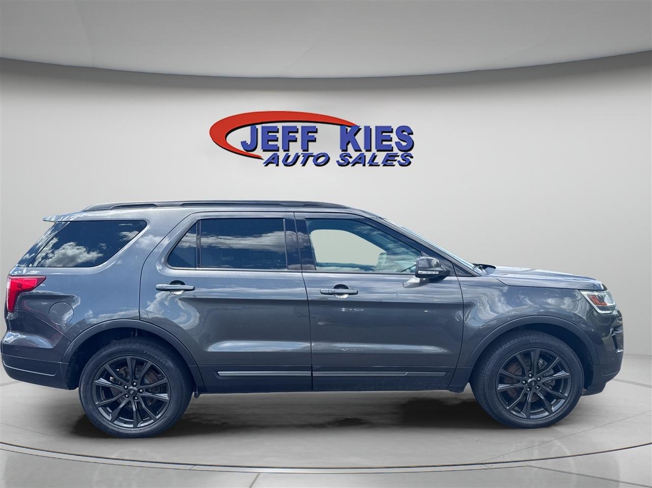 Ford Explorer XLT 4WD 2019