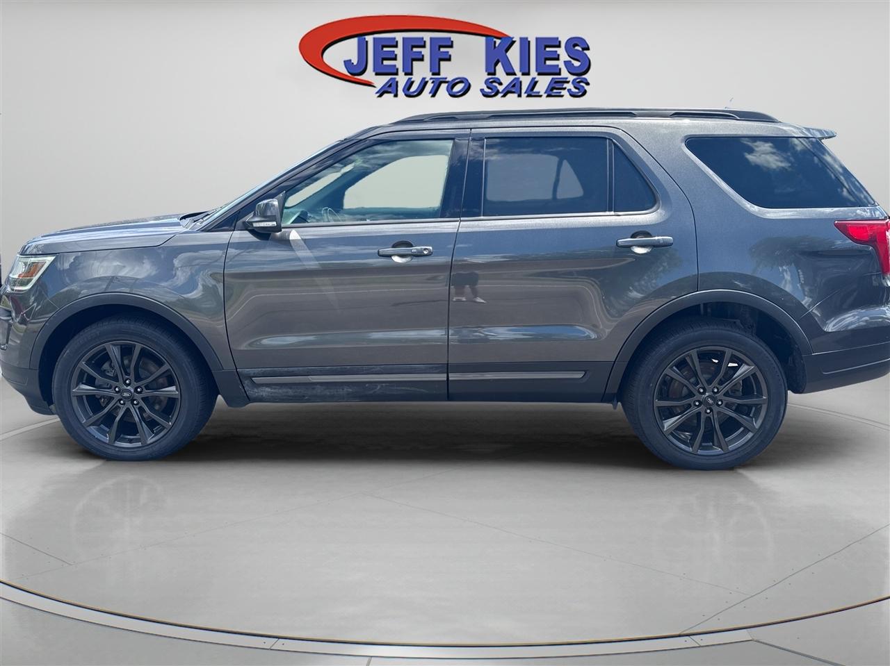 Ford Explorer XLT 4WD 2019