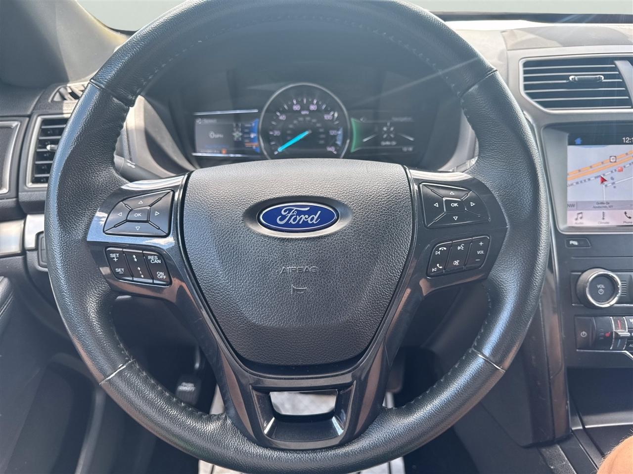 Ford Explorer XLT 4WD 2019