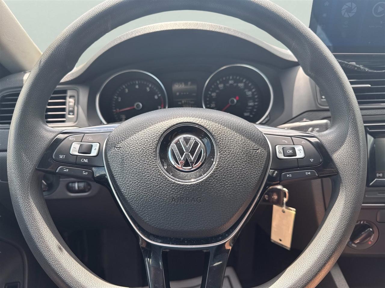 Volkswagen Jetta Sedan 4dr Auto 1.4T S 2016