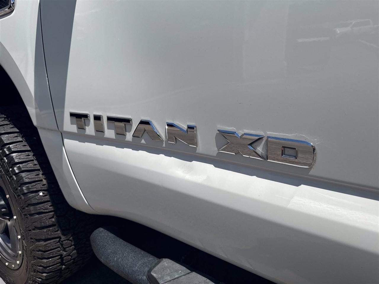 Nissan Titan XD 4x4 Gas Crew Cab S 2018