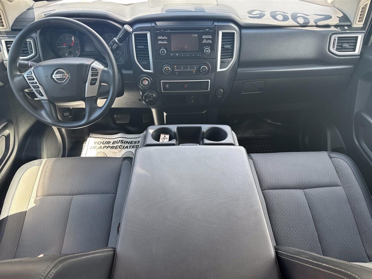 Nissan Titan XD 4x4 Gas Crew Cab S 2018
