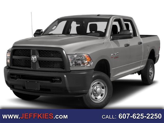 RAM 2500 Tradesman 4x4 Crew Cab 6'4" Box 2018