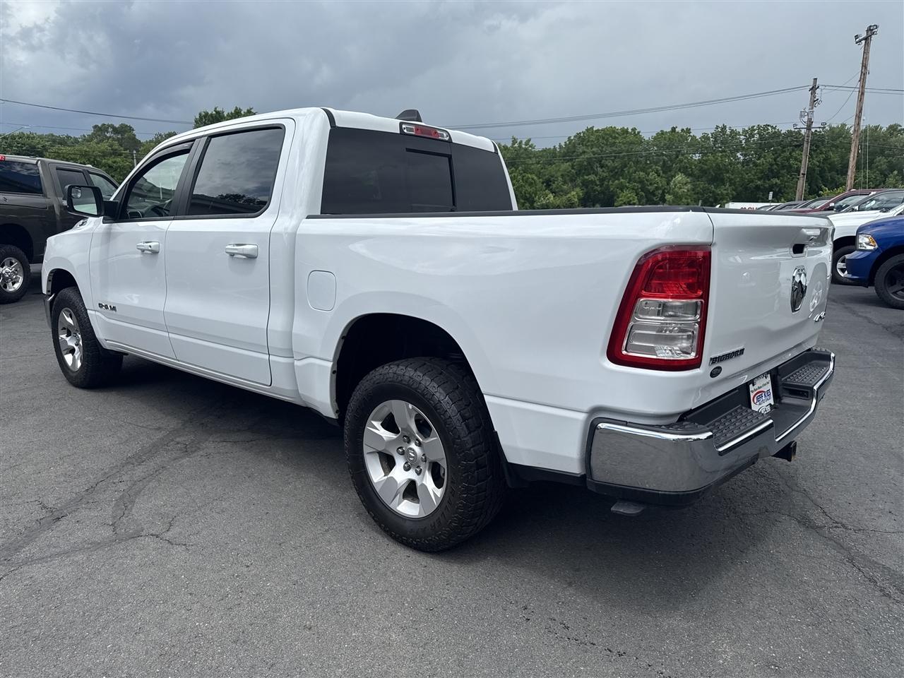 RAM 1500 Big Horn 4x4 Crew Cab 5'7" Box 2021