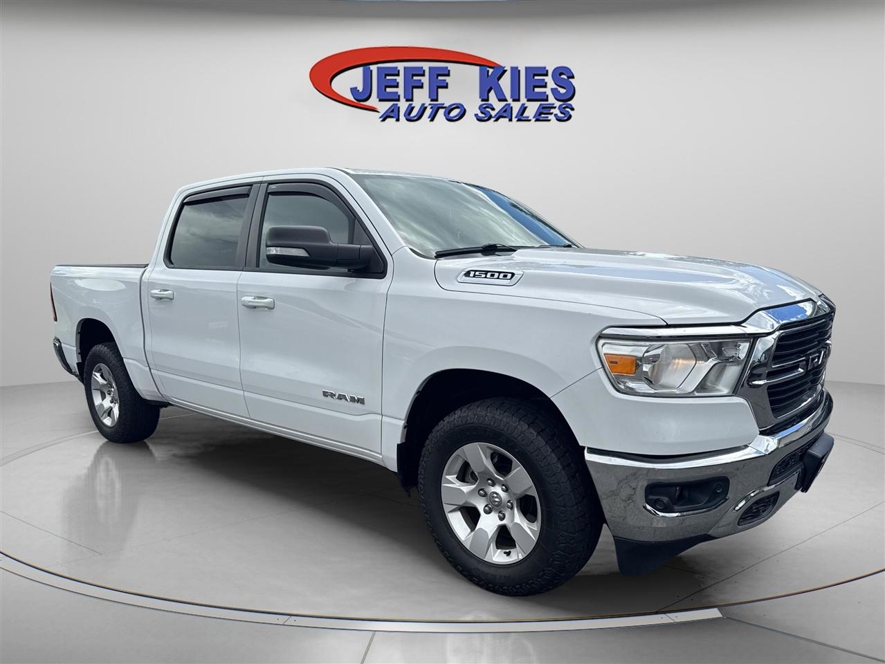 RAM 1500 Big Horn 4x4 Crew Cab 5'7" Box 2021