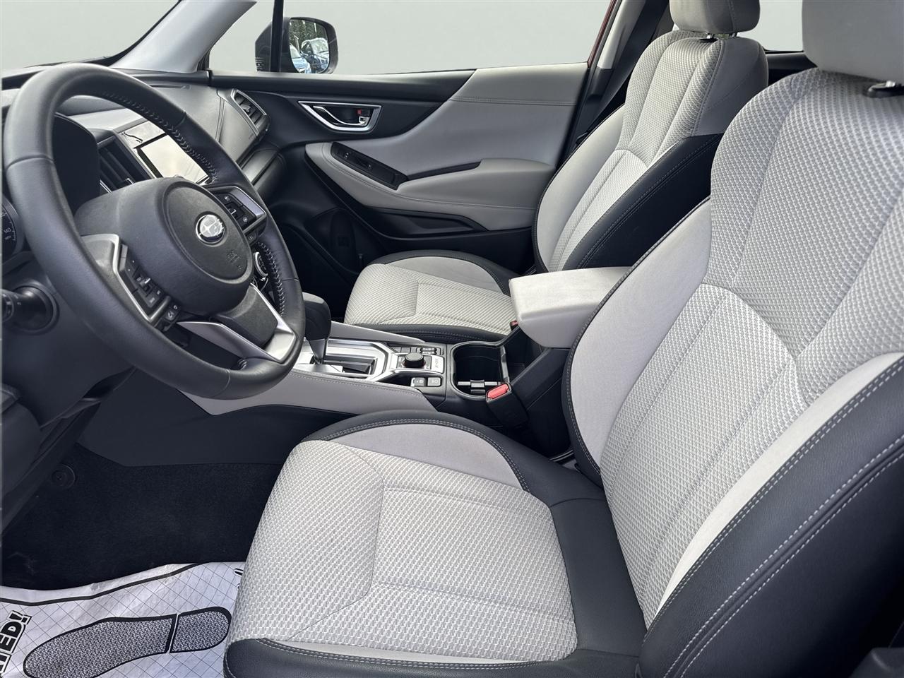 Subaru Forester Premium AWD 2024