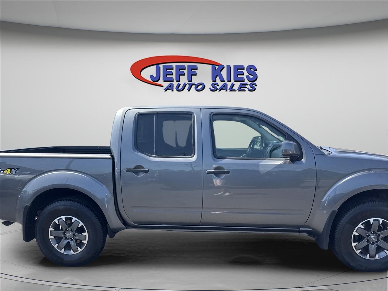 Nissan Frontier Crew Cab 4x4 PRO-4X Auto 2018