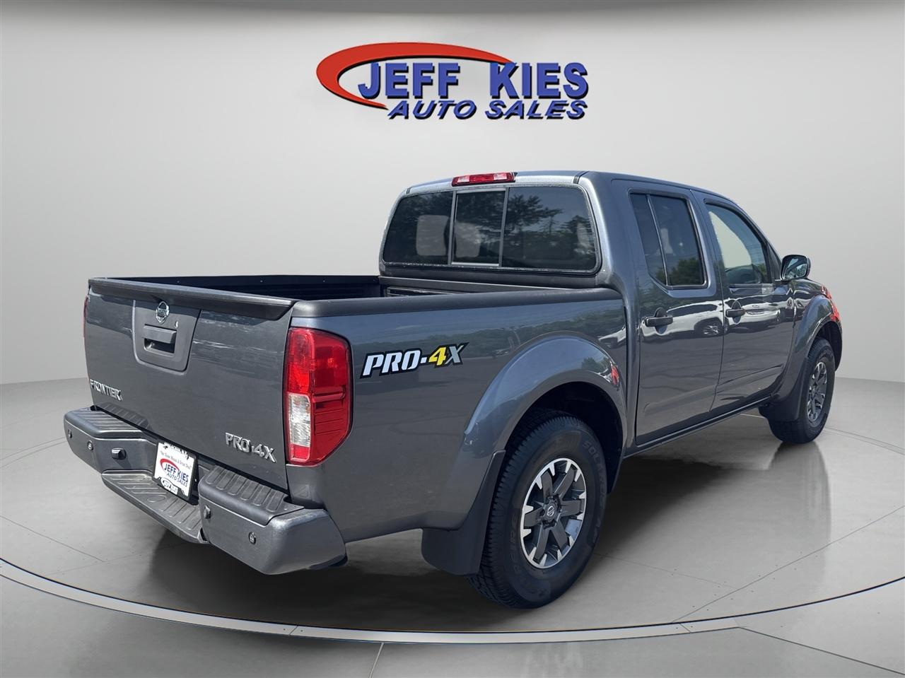 Nissan Frontier Crew Cab 4x4 PRO-4X Auto 2018