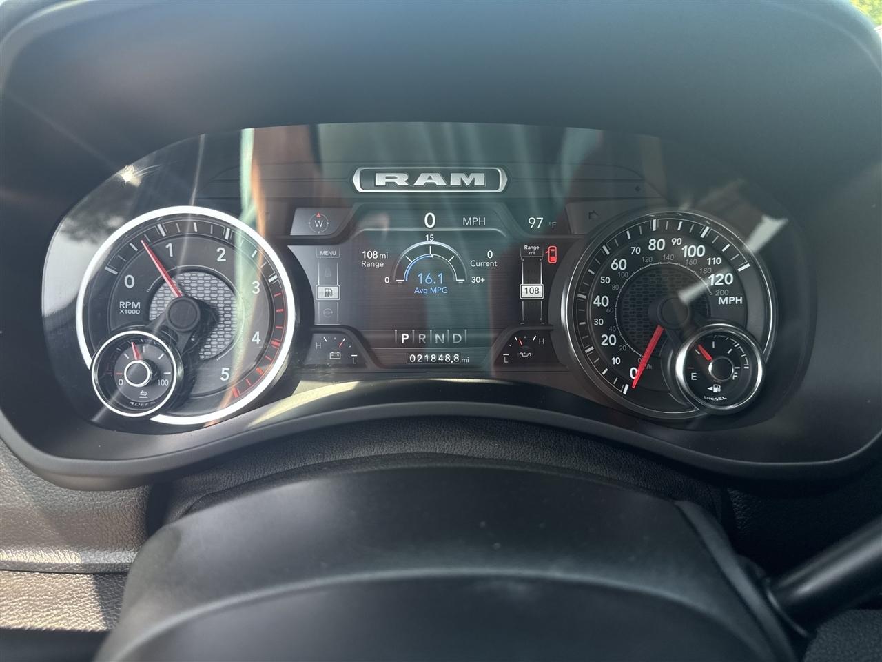 RAM 2500 Laramie 4x4 Crew Cab 6'4" Box 2024
