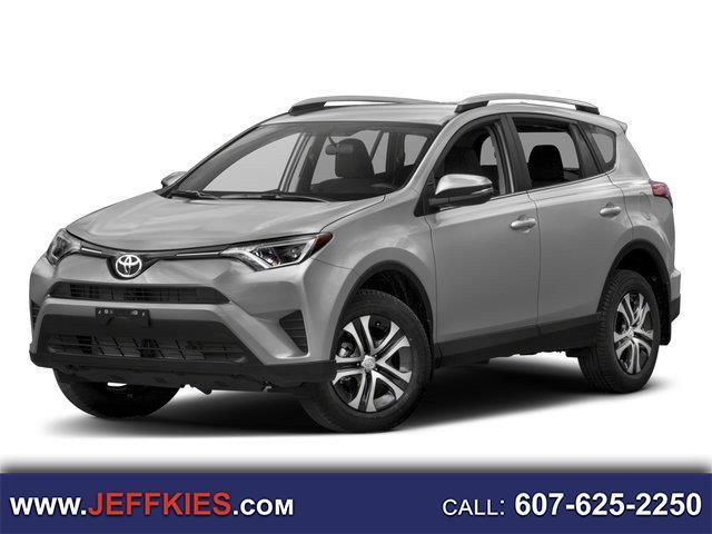 Toyota RAV4 LE AWD (Natl) 2018