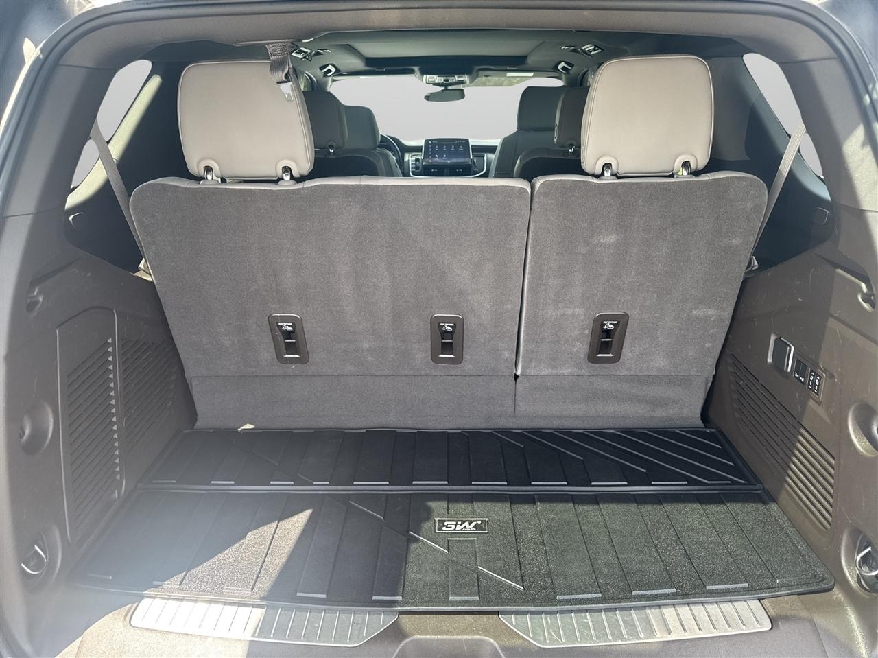 Chevrolet Tahoe 4WD 4dr Z71 2023