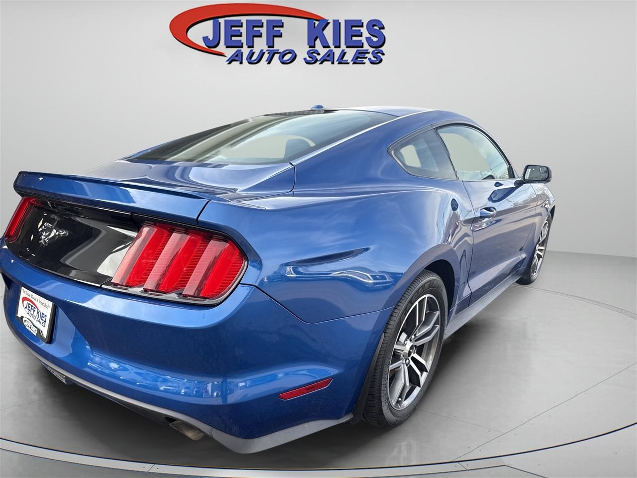 Ford Mustang EcoBoost Fastback 2017