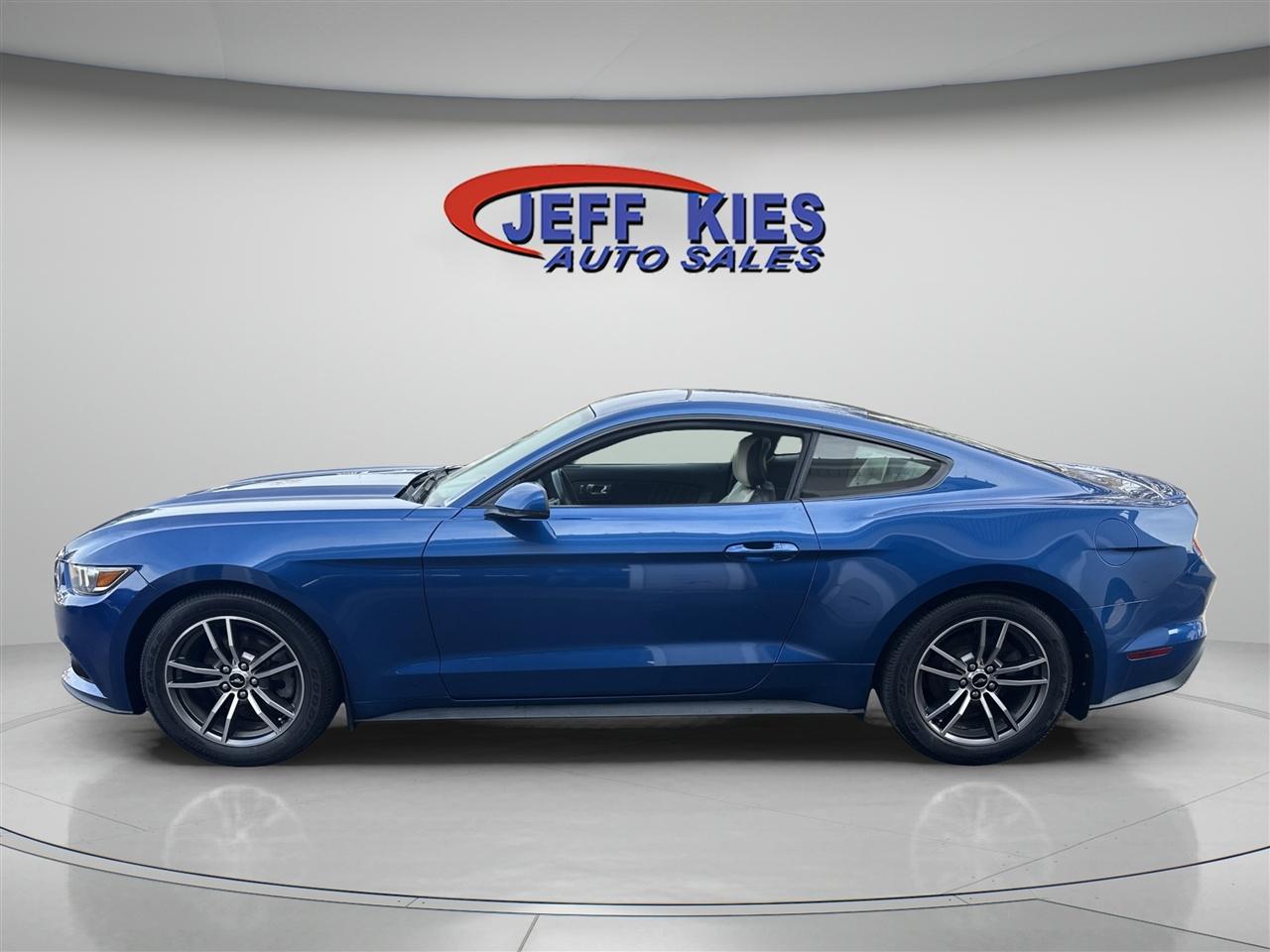Ford Mustang EcoBoost Fastback 2017