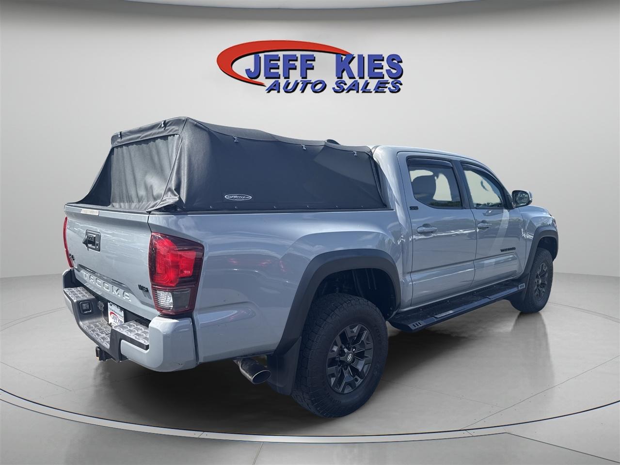 Toyota Tacoma 4WD TRD Off Road Double Cab 5' Bed V6 MT (Natl) 2021