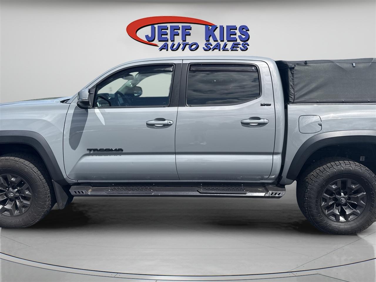 Toyota Tacoma 4WD TRD Off Road Double Cab 5' Bed V6 MT (Natl) 2021