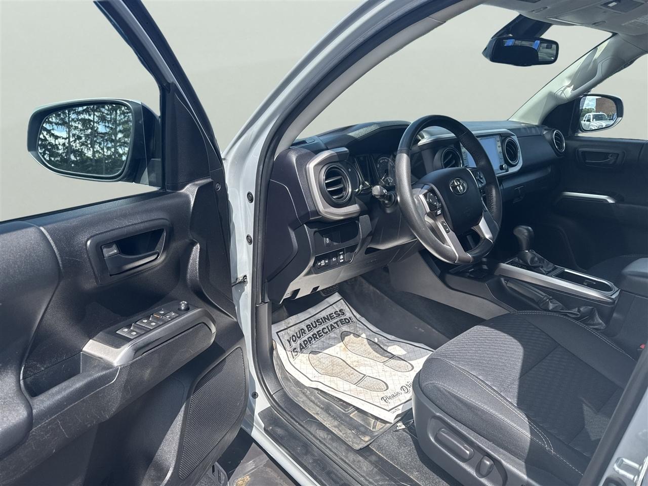 Toyota Tacoma 4WD TRD Off Road Double Cab 5' Bed V6 MT (Natl) 2021