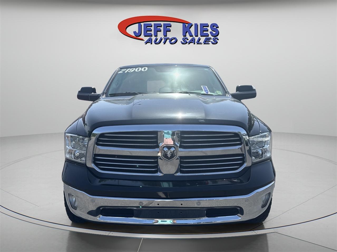RAM 1500 4WD Quad Cab 140.5" Big Horn 2016