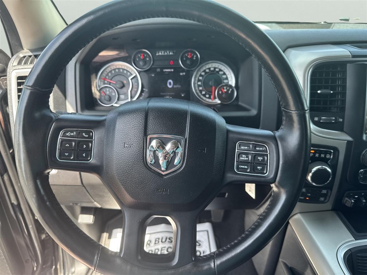 RAM 1500 4WD Quad Cab 140.5" Big Horn 2016