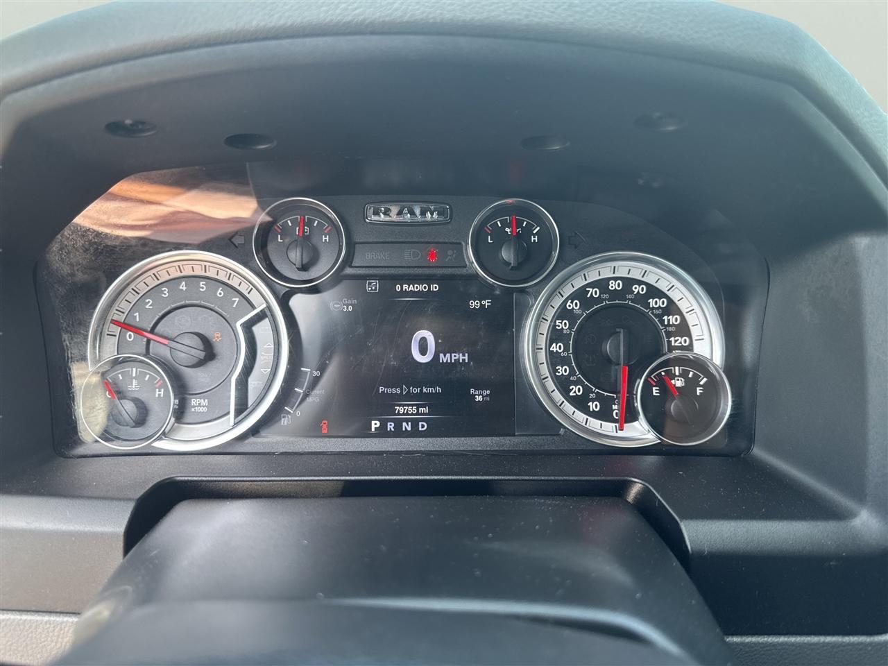 RAM 1500 4WD Quad Cab 140.5" Big Horn 2016