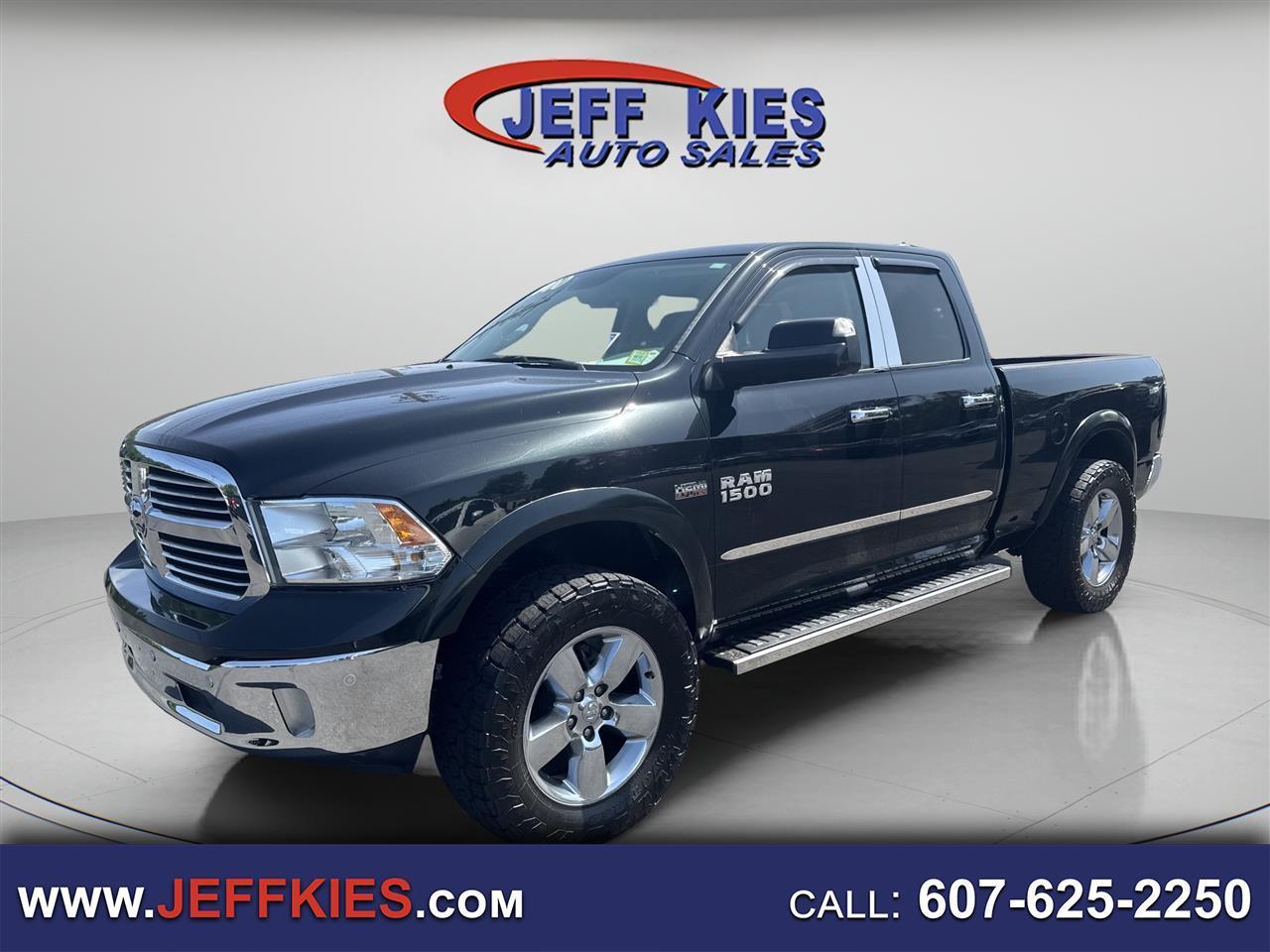 2016 RAM 1500 4WD Quad Cab 140.5" Big Horn