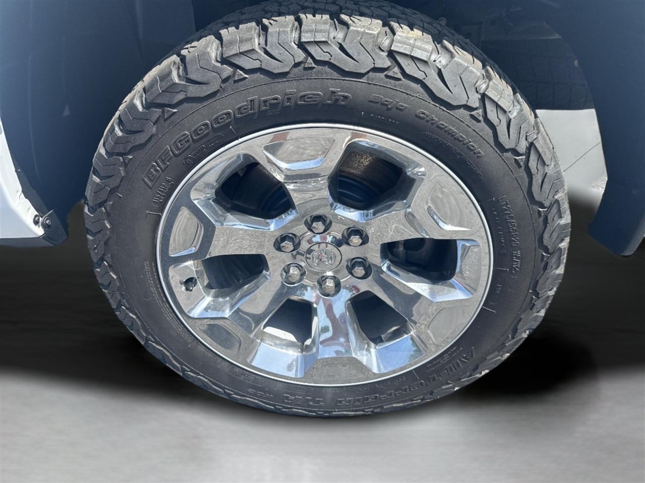 RAM 1500 Big Horn/Lone Star 4x4 Crew Cab 5'7" Box 2019