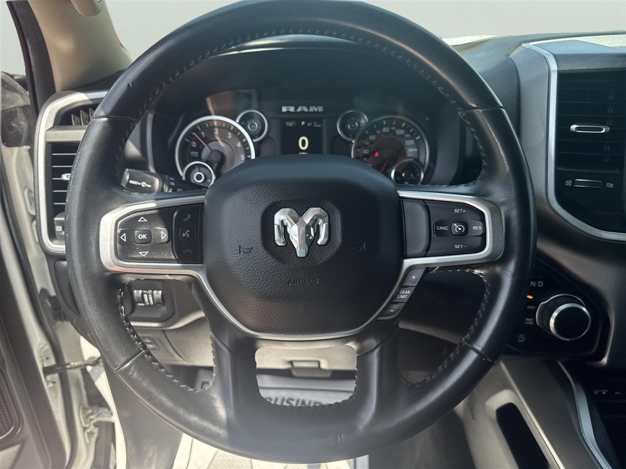RAM 1500 Big Horn/Lone Star 4x4 Crew Cab 5'7" Box 2019