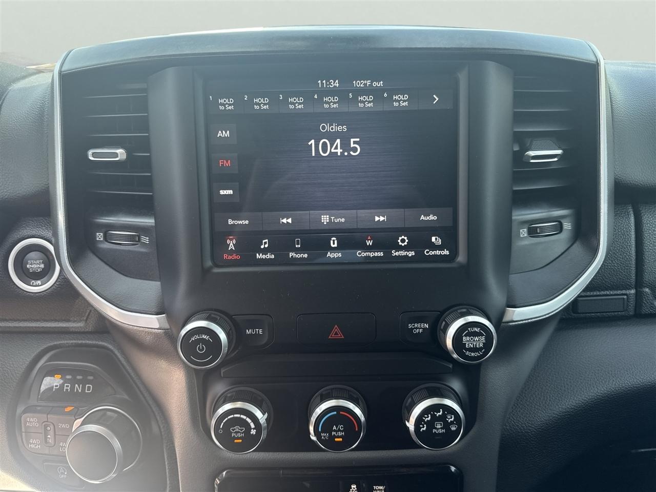 RAM 1500 Big Horn/Lone Star 4x4 Crew Cab 5'7" Box 2019