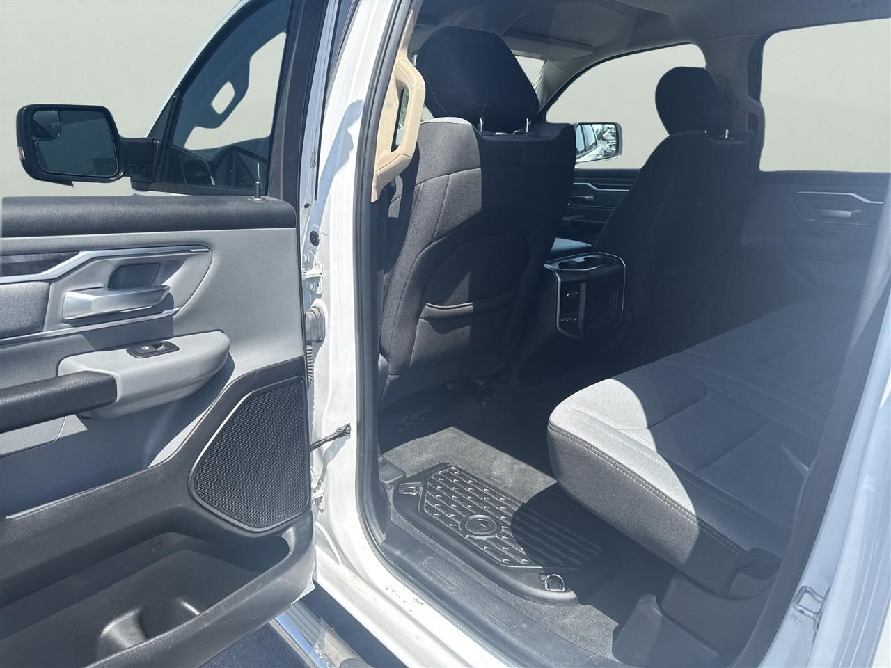 RAM 1500 Big Horn/Lone Star 4x4 Crew Cab 5'7" Box 2019