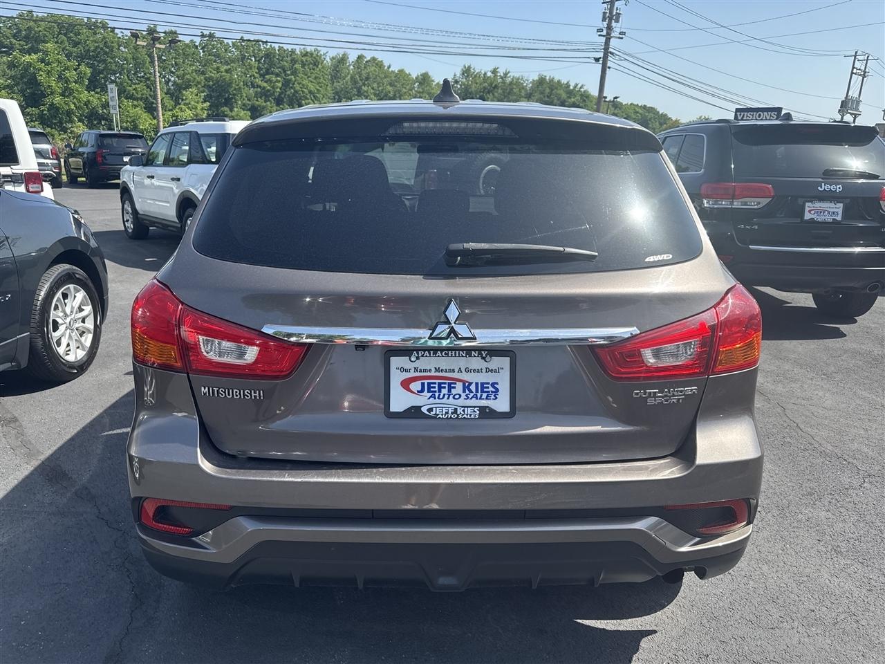 Mitsubishi Outlander Sport ES 2.0 AWC CVT 2018