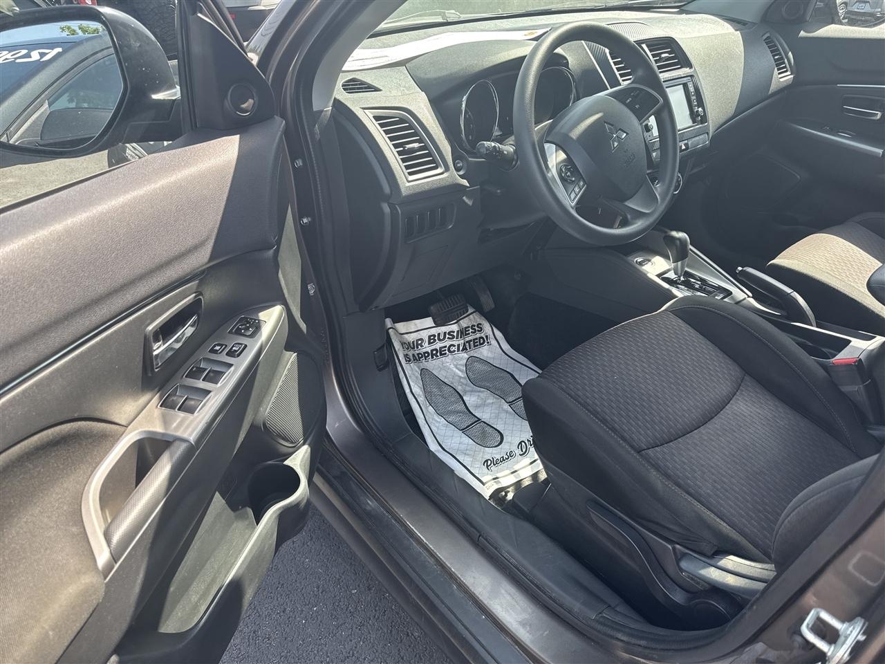Mitsubishi Outlander Sport ES 2.0 AWC CVT 2018
